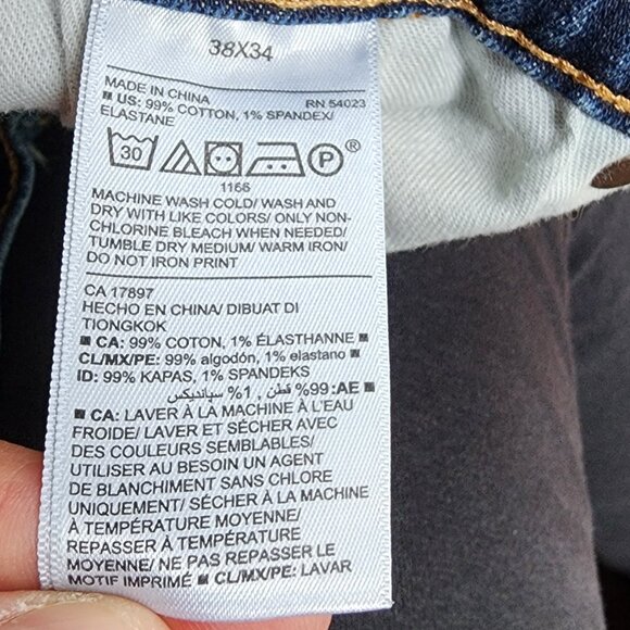 Old Navy Medium Wash Straight Leg Jeans Size 38x34 - Picture 9 of 15